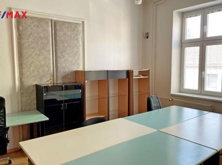 Pronájem kanceláře, 33 m²