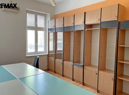 Pronájem kanceláře, 33 m²