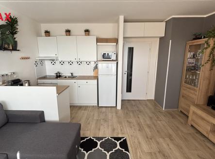Pronájem bytu, 2+kk, 43 m²