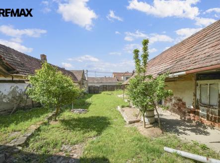 Prodej pozemku pro bydlení, 1 027 m²