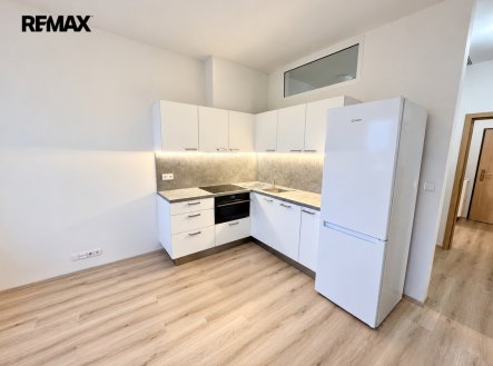 Pronájem bytu, 1+kk, 31 m²