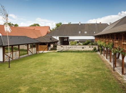 Prodej hotel, 4 170 m²