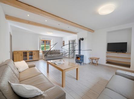 Prodej hotel, 594 m²