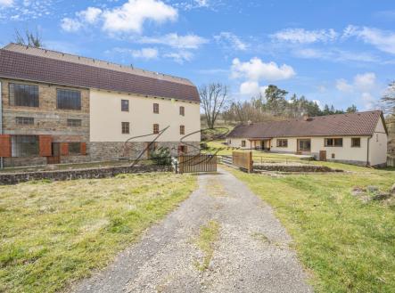 Prodej hotel, 594 m²