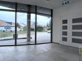 Pronájem obchodní prostory, 84 m²