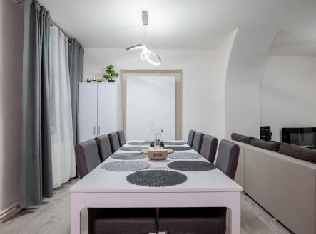 Prodej bytu, 3+1, 90 m²