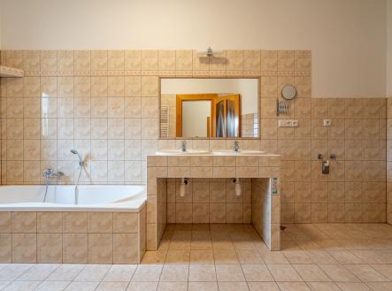 Pronájem bytu, 2+kk, 76 m²