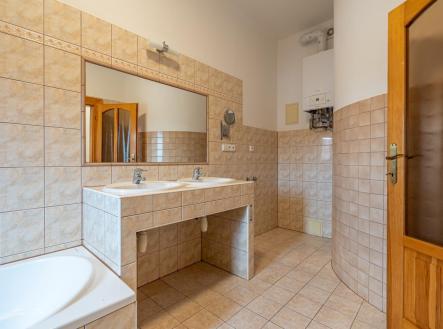 Pronájem bytu, 2+kk, 76 m²