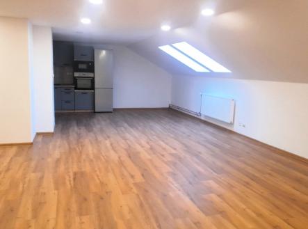 Pronájem bytu, 3+kk, 120 m²