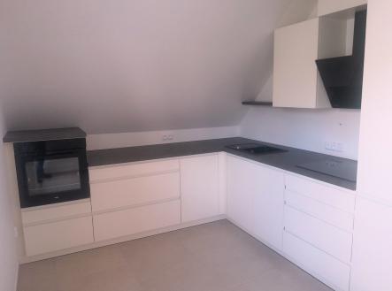 Pronájem bytu, 3+1, 85 m²