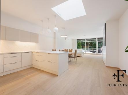 Pronájem bytu, 2+kk, 113 m²