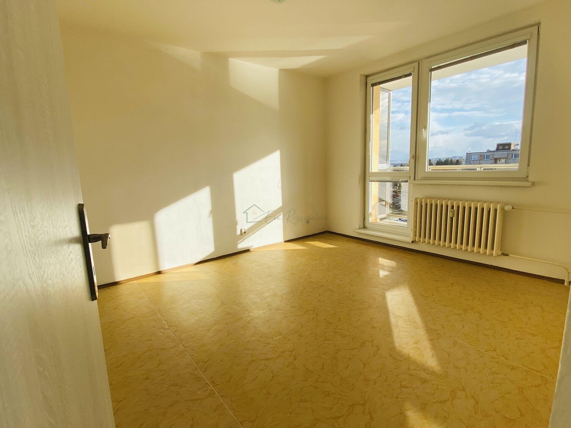 Pronájem byt 1+1 s balkonem
