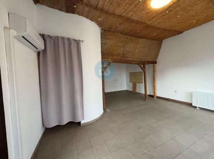 Pronájem kanceláře, 43 m²