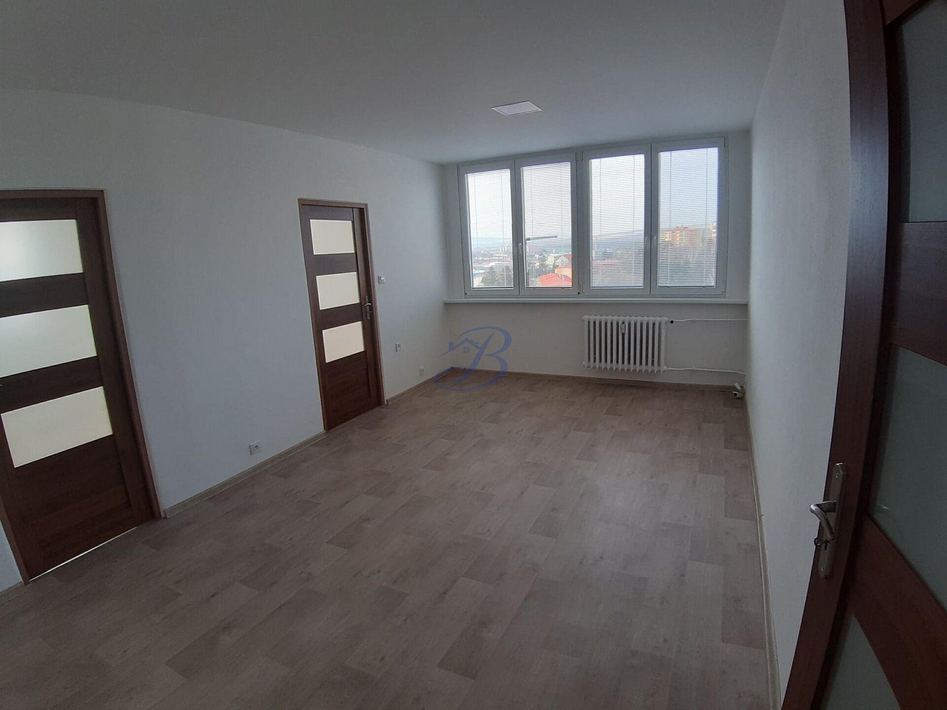 Pronájem bytu 3+1 na ulici 1. Máje v Uherském Brodě