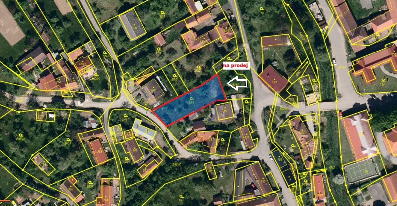 Prodej stavebního pozemku o velikosti  681m2 v obci Komňa