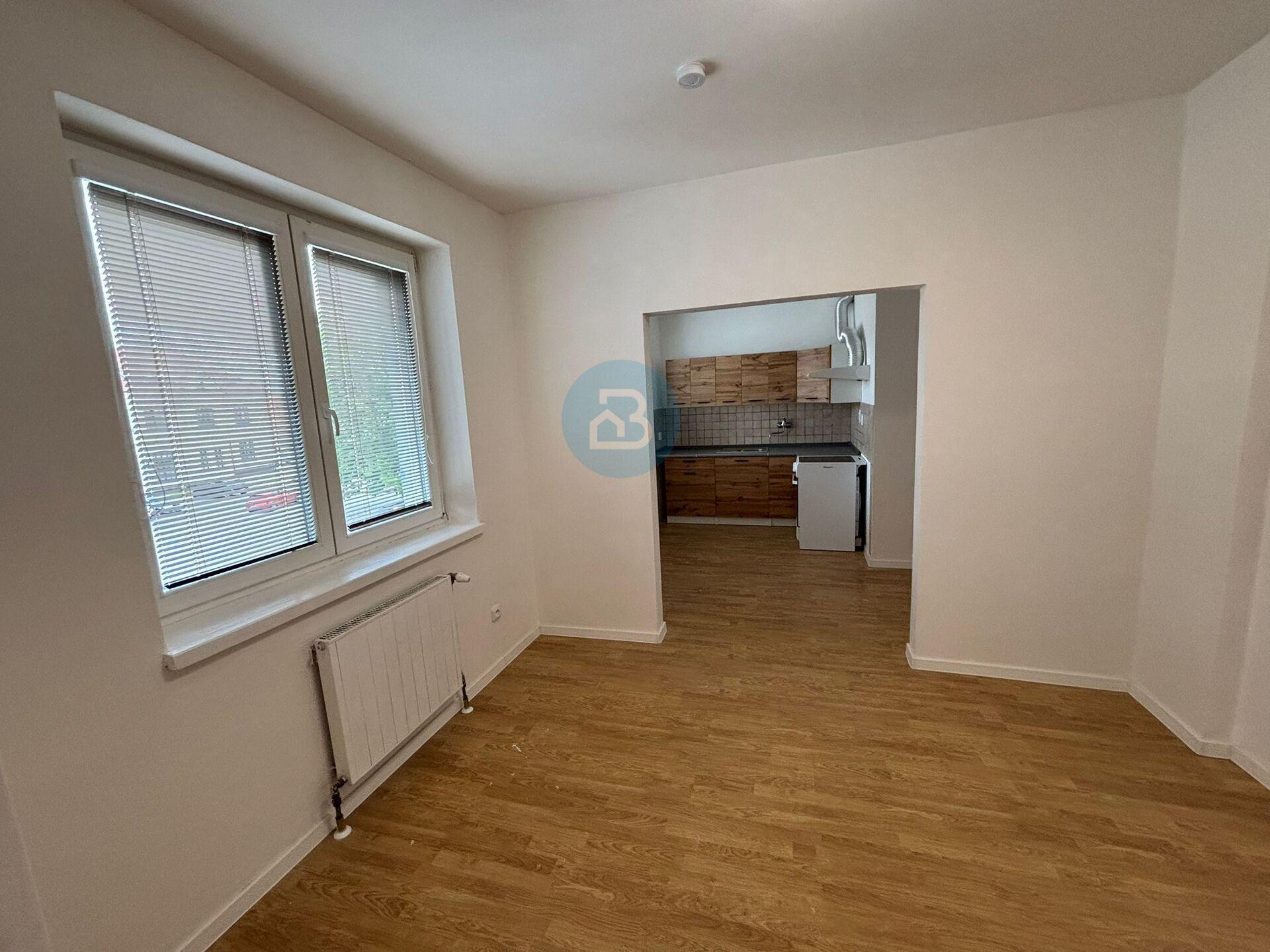 Pronájem prostorného bytu 3+kk o celkové ploše 105 m² v Kunovicích – Na Rýnku.