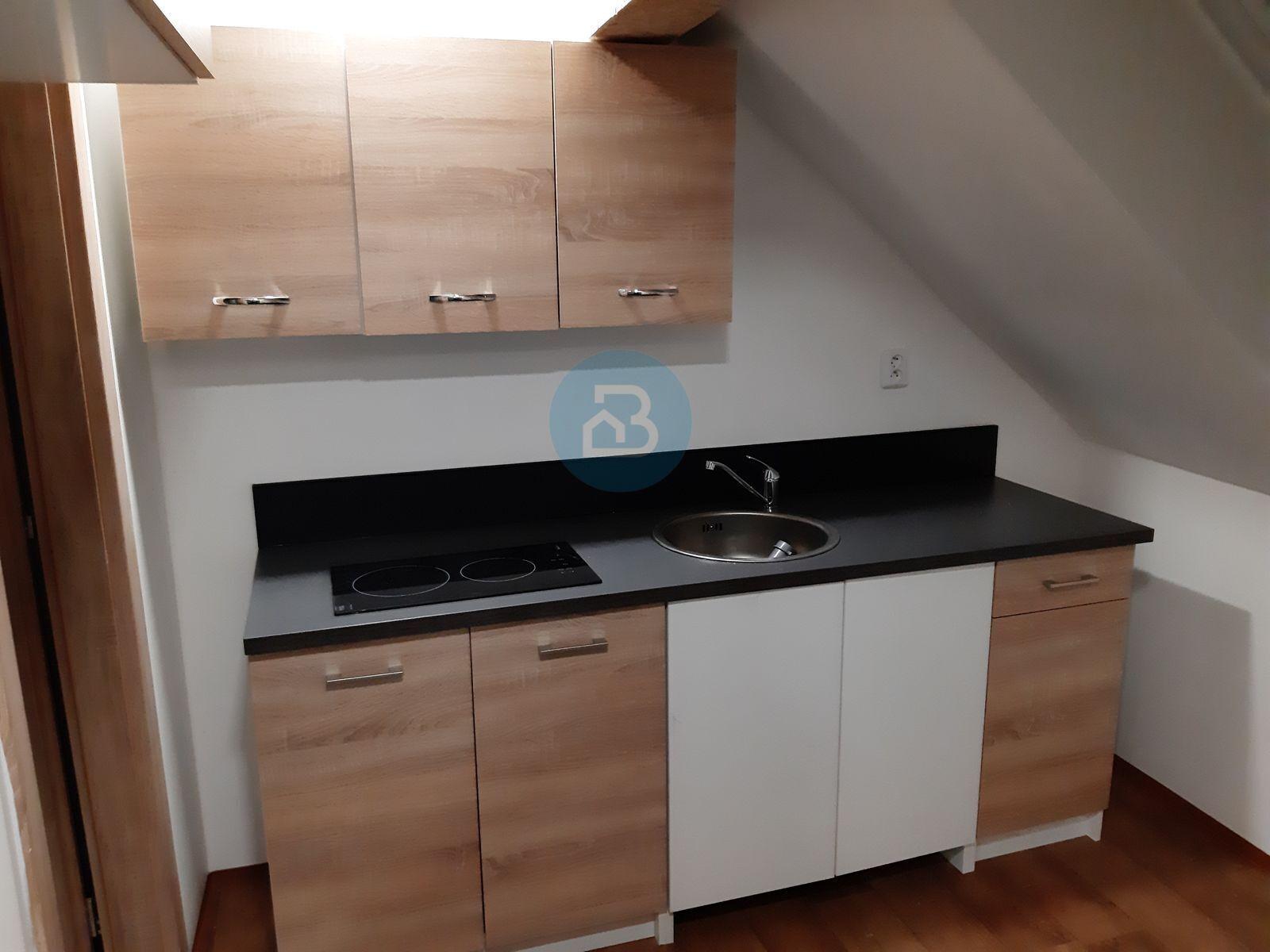 Pronájem vybaveného bytu 1+kk, 30 m², Uherský Brod – ul. Bří Lužů