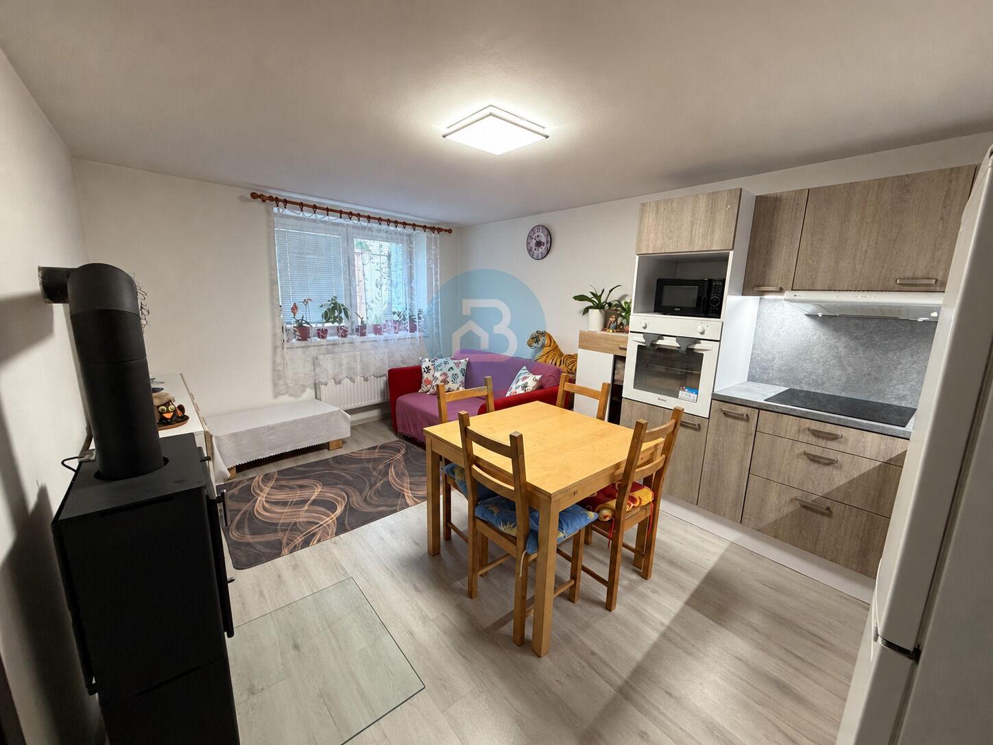 Prodej rodinného domu 3+kk, 69 m², pozemek 100 m², Staré Město, ul. Mojmírova