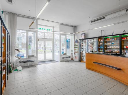 Prodej obchodní prostor, 184 m²