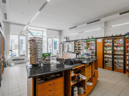 Prodej obchodní prostor, 184 m²