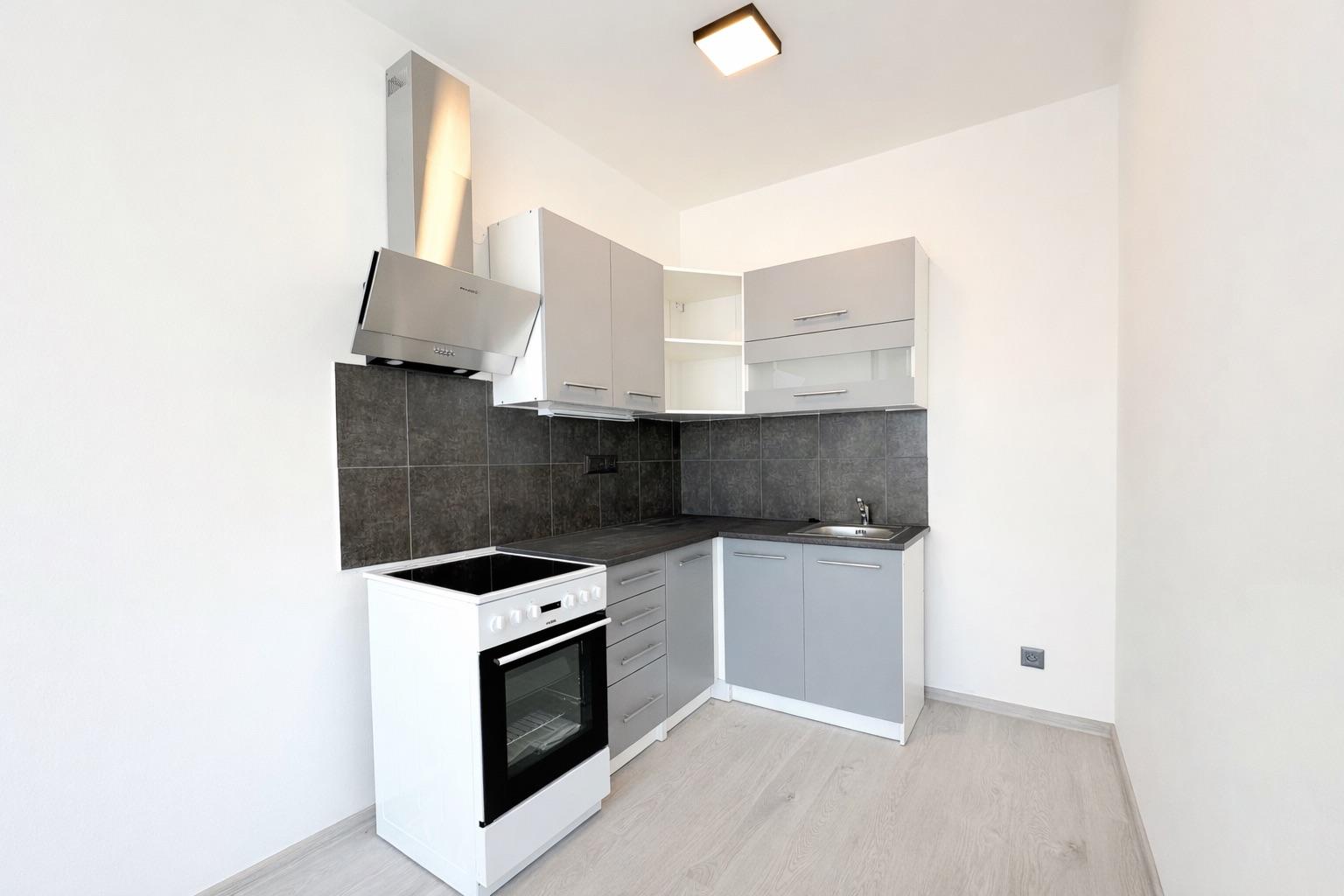 kuchyňská linka.jpeg