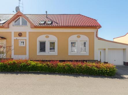 Pronájem bytu, 2+1, 64 m²