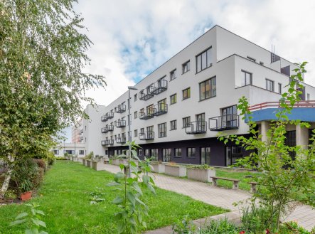 Pronájem bytu 1+kk, 58m2, terasa 20m2, Kladno