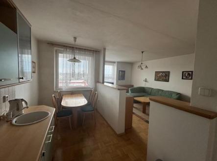 Pronájem bytu, 3+kk, 82 m²