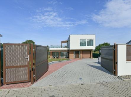 Prodej domu/vily, 292 m²