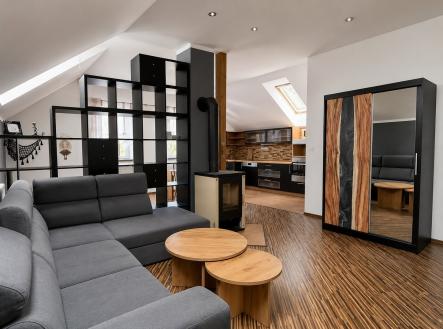 Pronájem bytu, 2+kk, 60 m²