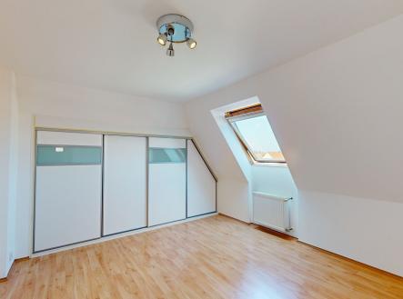 Pronájem bytu, 3+kk, 74 m²