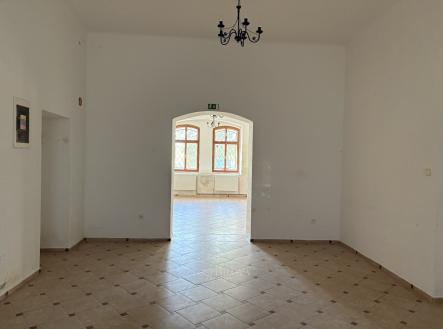 Pronájem komerčního objektu, sklad, 184 m²