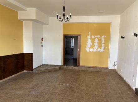 Pronájem komerčního objektu, sklad, 184 m²