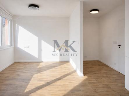 Pronájem bytu, 1+kk, 33 m²