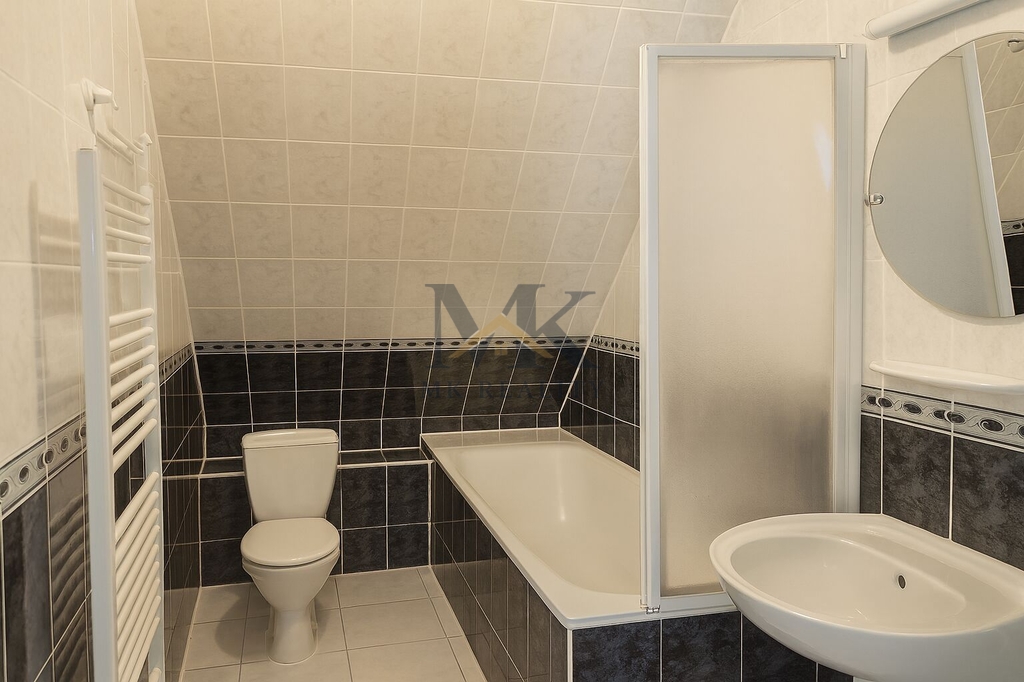 chatgpt-image-4.9.2025-16-52-50.png