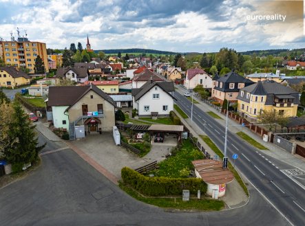 Prodej, dům s bytovou jednotkou a komerčním prostorem – Velká Hleďsebe, Mariánské Lázně