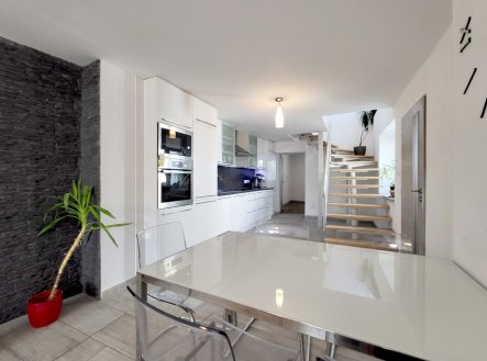Prodej domu/vily, 160 m² obrázek