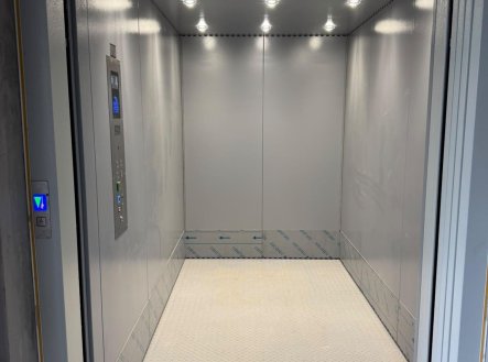 Pronájem skladu, 1 706 m²