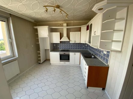 Prodej bytu, 4+1, 84 m²