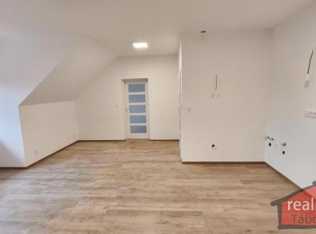 Prodej bytu, 2+kk, 60 m²