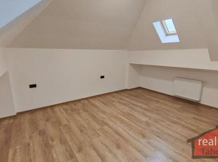 Prodej bytu, 2+kk, 60 m²