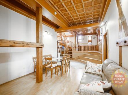 Pronájem bytu, atypický, 219 m²