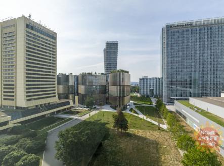 Pronájem kanceláře, 70 m²