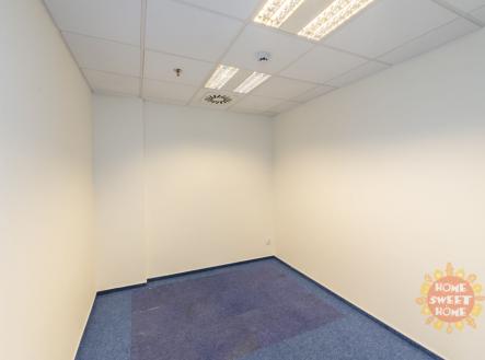 Pronájem kanceláře, 70 m²