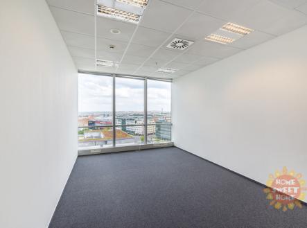 Pronájem kanceláře, 100 m²