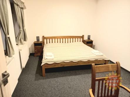 Pronájem bytu, 1+kk, 38 m²