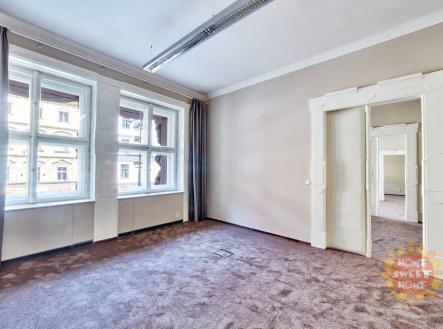 Pronájem kanceláře, 376 m² obrázek