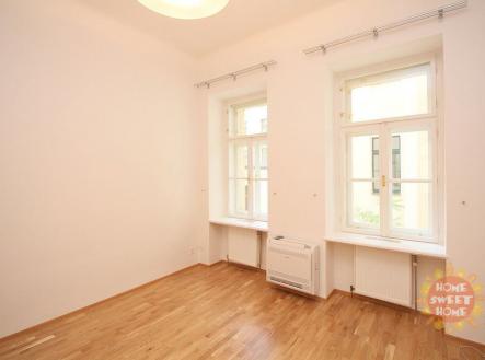 Pronájem bytu, 5+1, 184 m²