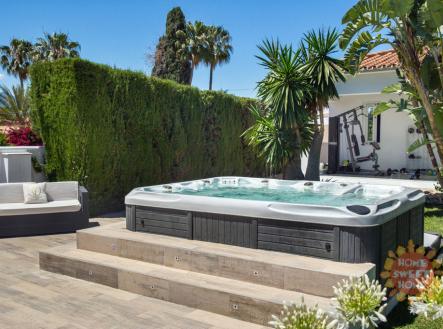 Prodej domu/vily, 925 m²