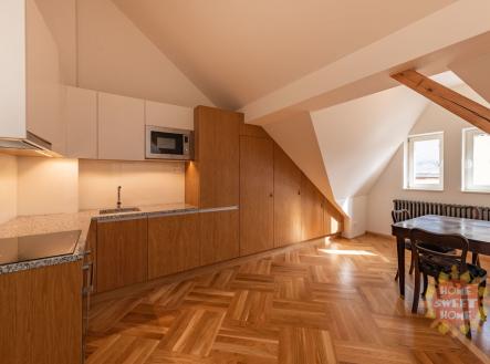 Pronájem bytu, 2+kk, 86 m²